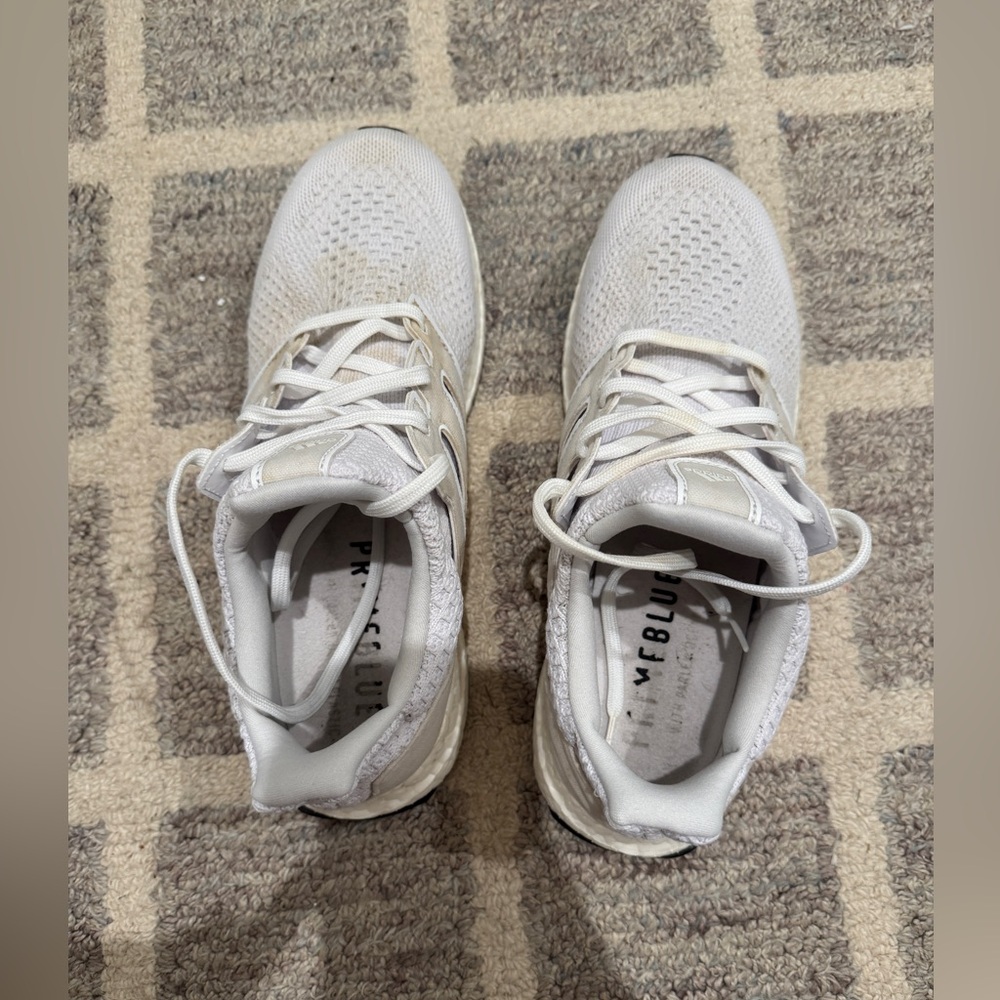 Adidas Ultra Boost - Picture 5 of 8